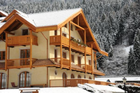 Holidays Dolomiti Apartment Resort